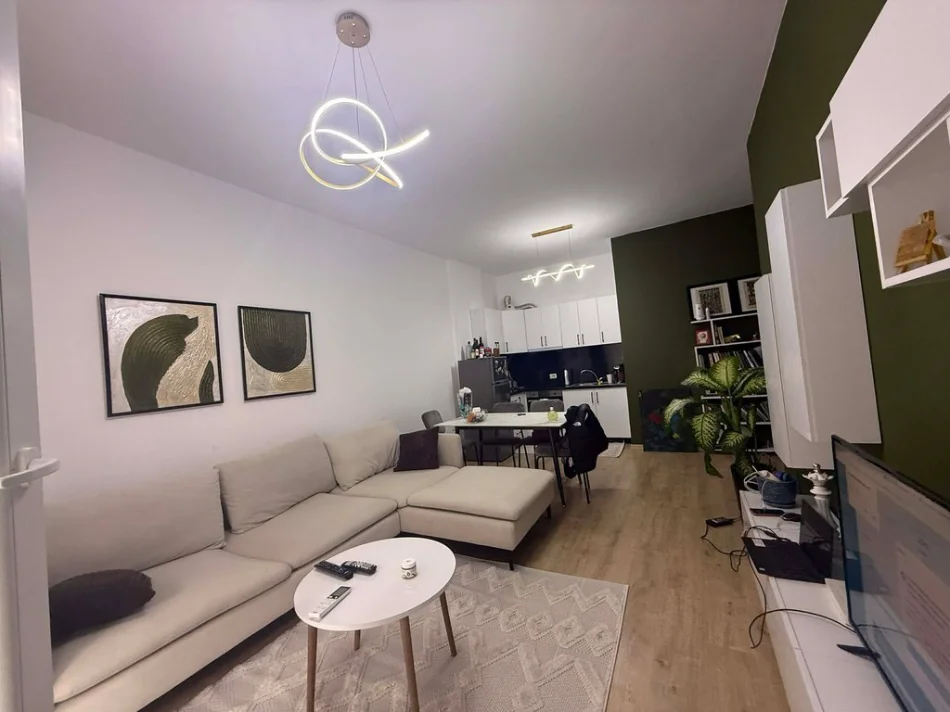 Tirane, shitet apartament 2+1 Kati 5, 93 m² 163.000 € 