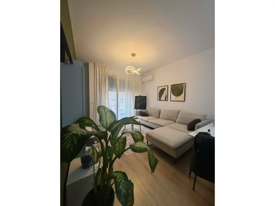 Tirane, shitet apartament 2+1 Kati 5, 95 m² 163.000 € (5 maji)