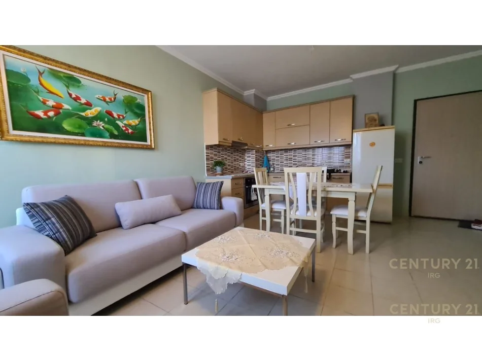 Tirane, jap me qera apartament 1+1 Kati 1, 68 m² 380 € (Fresku)
