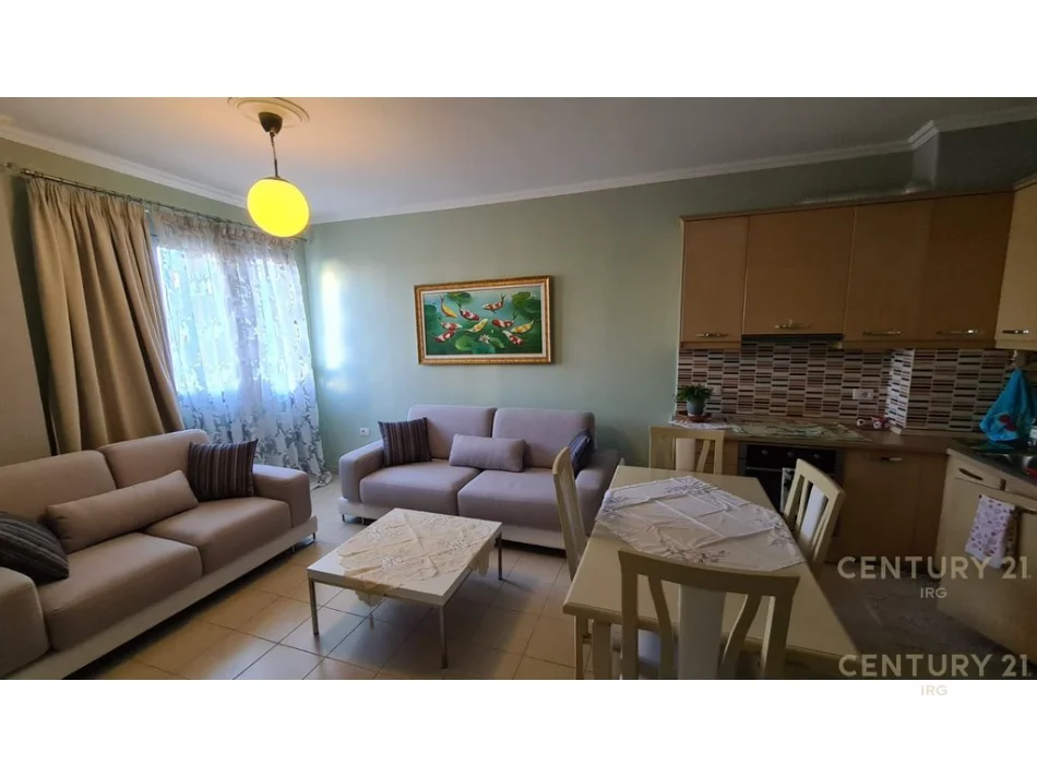 Tirane, jap me qera apartament 1+1 Kati 1, 68 m² 380 € (Fresku)