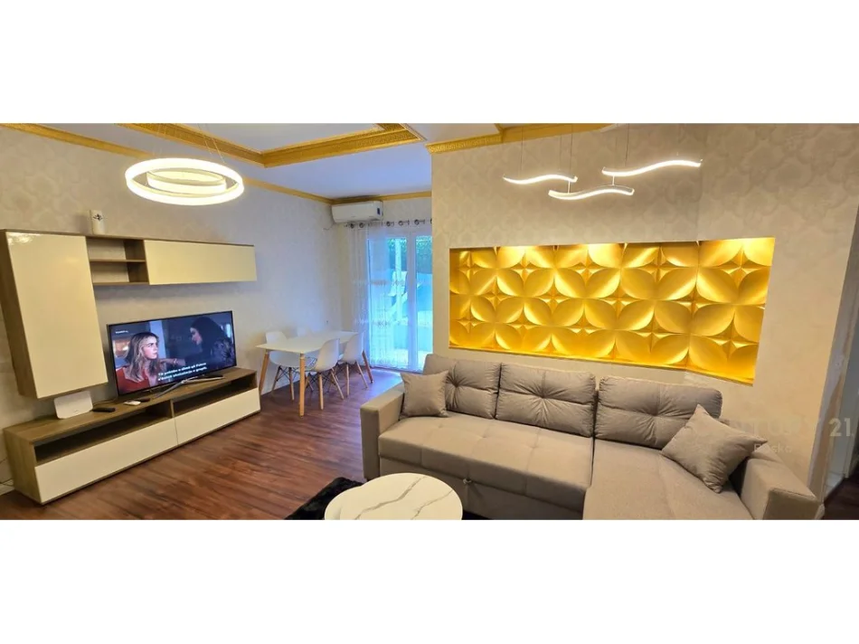Tirane, shitet apartament 2+1 Kati 0, 80 m² 235.000 € (liqeni i thate prane hotel radisson)