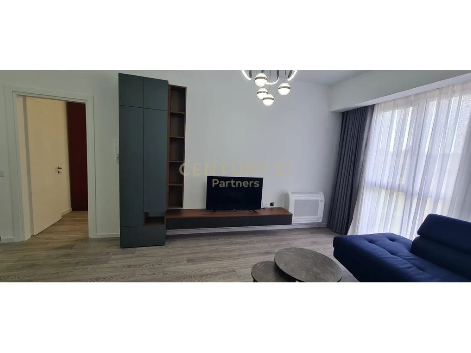 Tirane, jepet me qera apartament 1+1 Kati 2, 66 m² 500 € (astir)