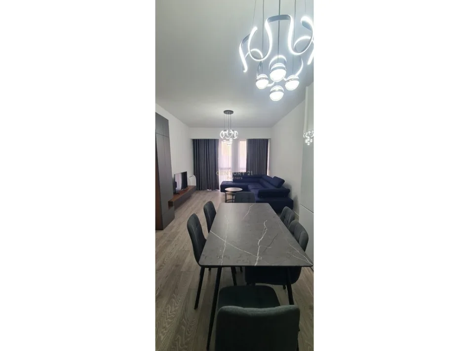 Tirane, jepet me qera apartament 1+1 Kati 2, 66 m² 500 € (astir)