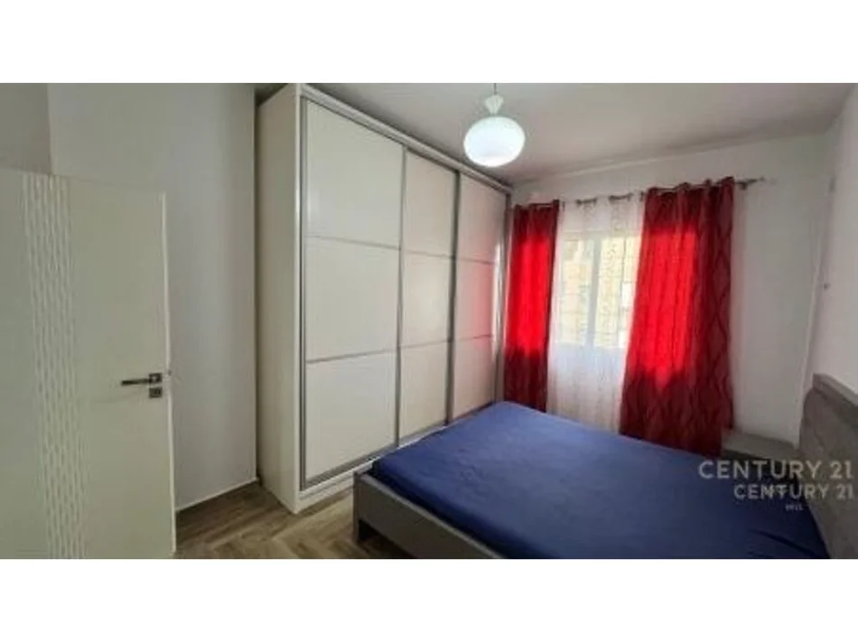 Tirane, jap me qera apartament 1+1 Kati 8, 70 m² 500 € (Astir)