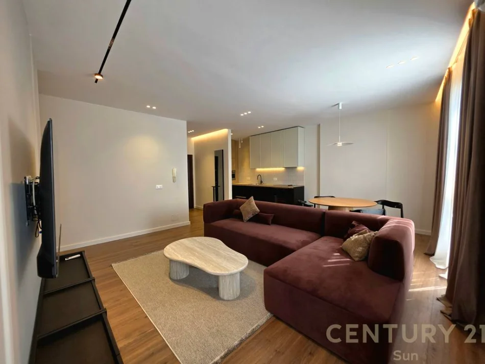 Tirane, jepet me qera apartament 2+1 Kati 3, 100 m² 1.200 € (komuna e parisit)