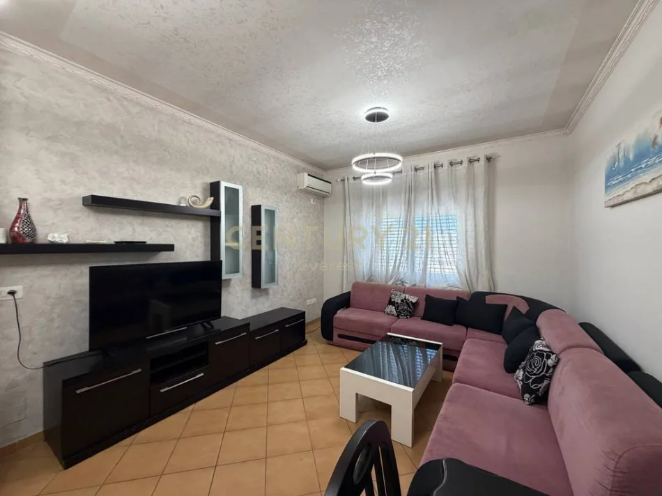 Tirane, shitet apartament 1+1 Kati 5, 64 m² 135.000 € (Ali Demi)