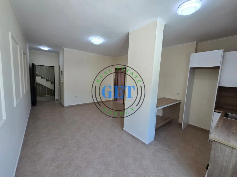 Durres, shitet apartament 1+1 Kati 5, 63 m² 87.000 € (Shkëmbi i Kavajës)