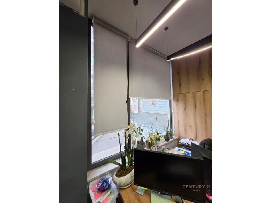 Tirane, jepet me qera zyre Kati 1, 31 m² 600 € (Don Bosco)