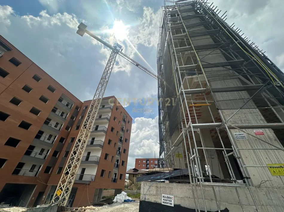 Tirane, shitet apartament 1+1+Aneks+Ballkon Kati 1, 66 m² 83.000 € (Paskuqan)