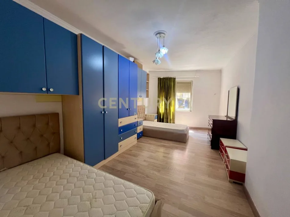Tirane, shitet apartament 2+1 Kati 2, 119 m² 210.000 € 