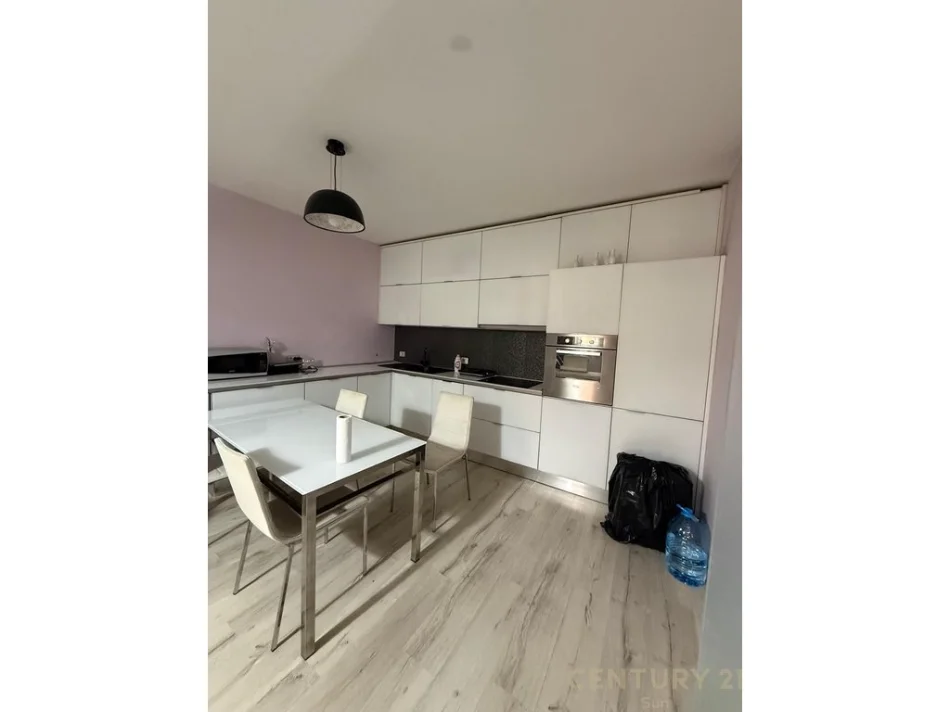 Tirane, shitet apartament 1+1 Kati 2, 74 m² 180.000 € 