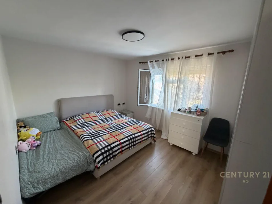 Tirane, shitet apartament 2+1 Kati 4, 81 m² 150.000 € 