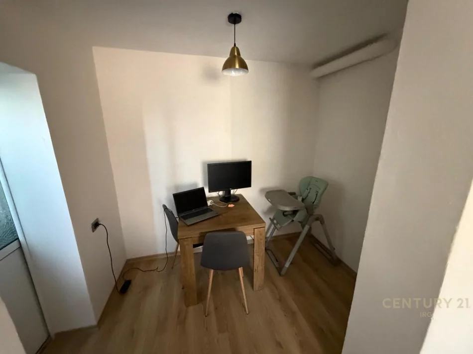Tirane, shitet apartament 2+1 Kati 4, 81 m² 150.000 € 