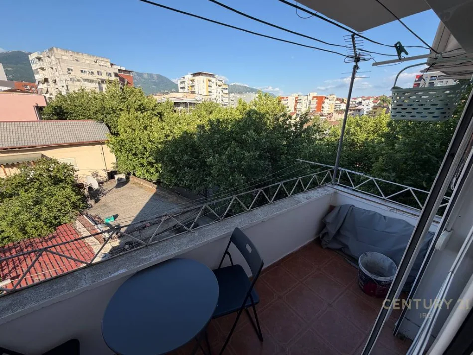 Tirane, shitet apartament 2+1 Kati 4, 81 m² 150.000 € 