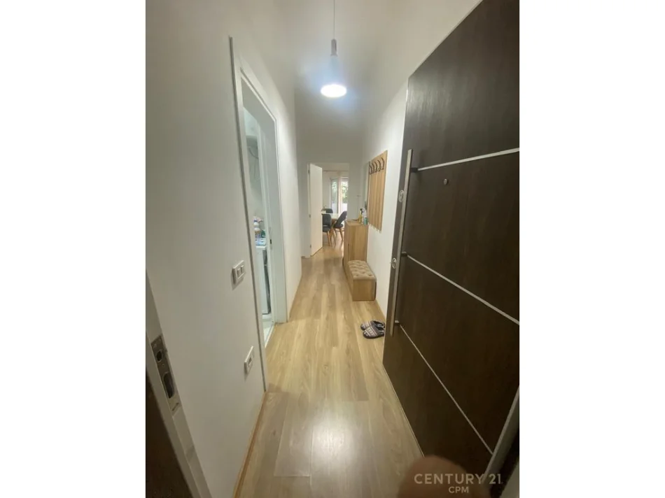 Tirane, jepet me qera apartament 1+1 Kati 1, 70 m² 550 € 