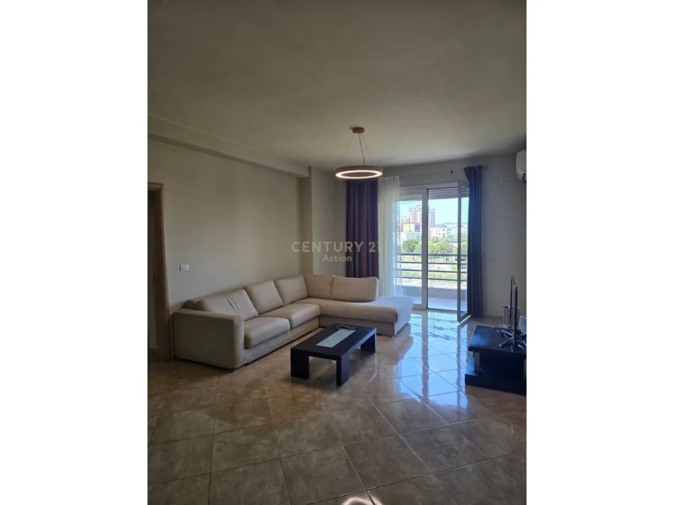 Tirane, jepet me qera apartament 2+1 Kati 4, 109 m² 700 € (Bulevardi i ri)