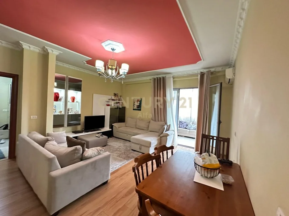 Tirane, shitet apartament 2+1+Ballkon Kati 4, 105 m² 270.000 € (atsh)