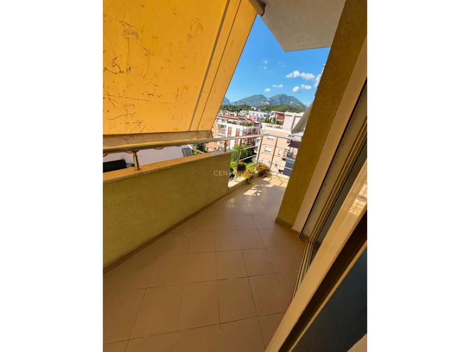 Tirane, shitet apartament 2+1 Kati 2, 88 m² 135.000 € 