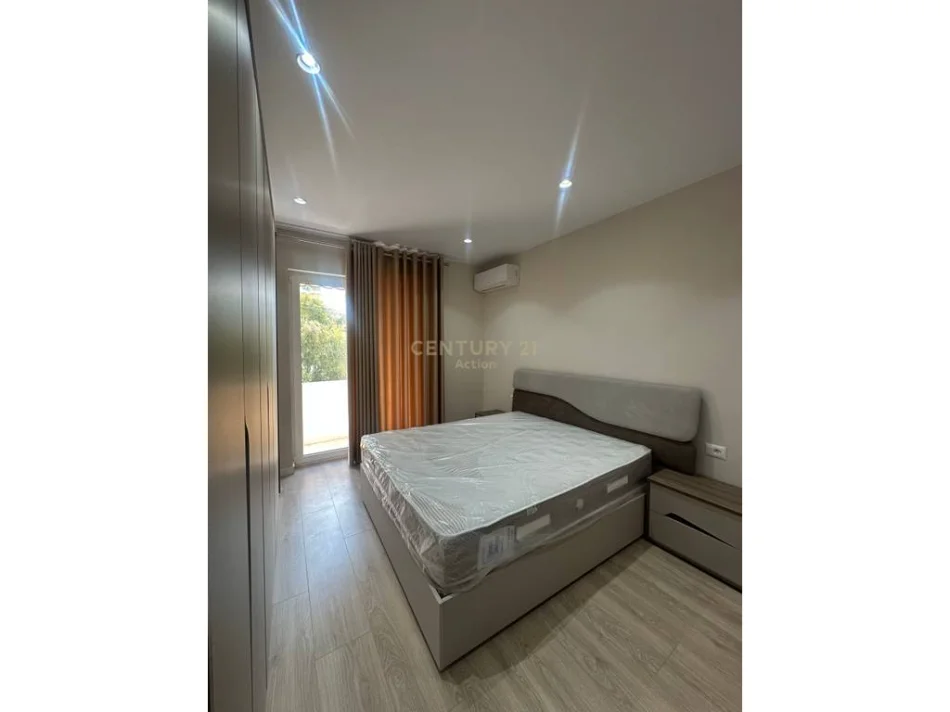 Tirane, jepet me qera apartament 1+1 Kati 4, 65 m² 700 € (rruga e durresit)