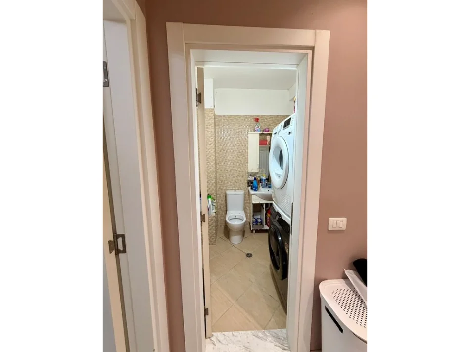 Tirane, shitet apartament 2+1+Ballkon Kati 3, 120 m² 275.000 € (komuna e parisit)