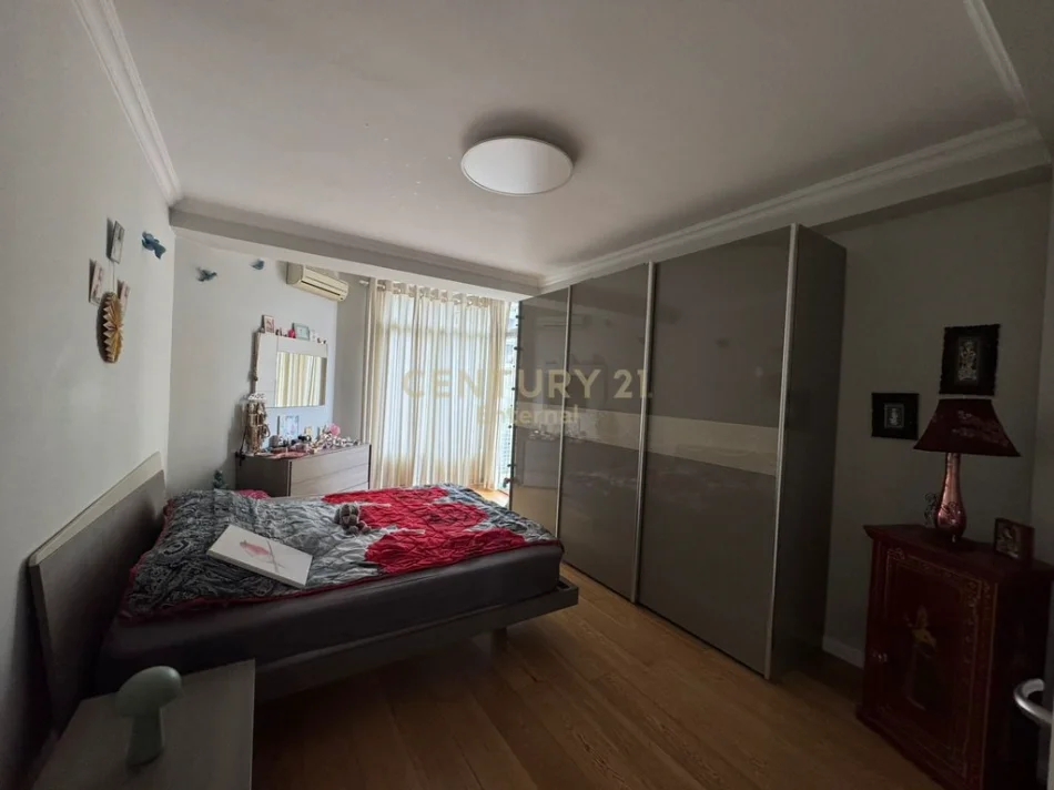 Tirane, shitet apartament 2+1 Kati 5, 115 m² 430.000 € (Ish Garda)