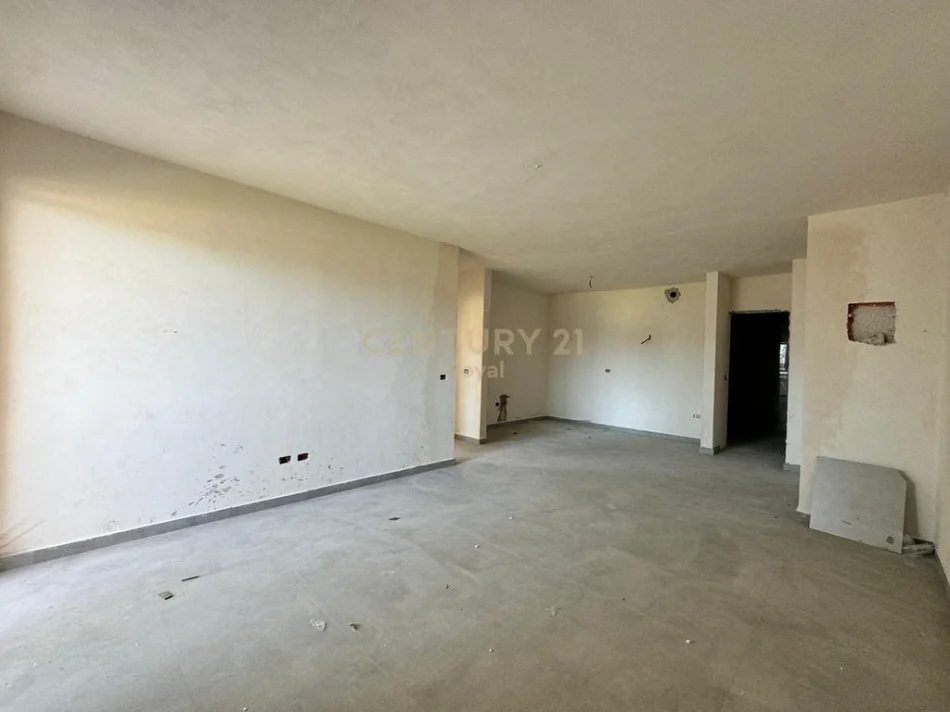 Durres, shitet apartament 2+1+Ballkon Kati 3, 124 m² 118.000 € (Golem)