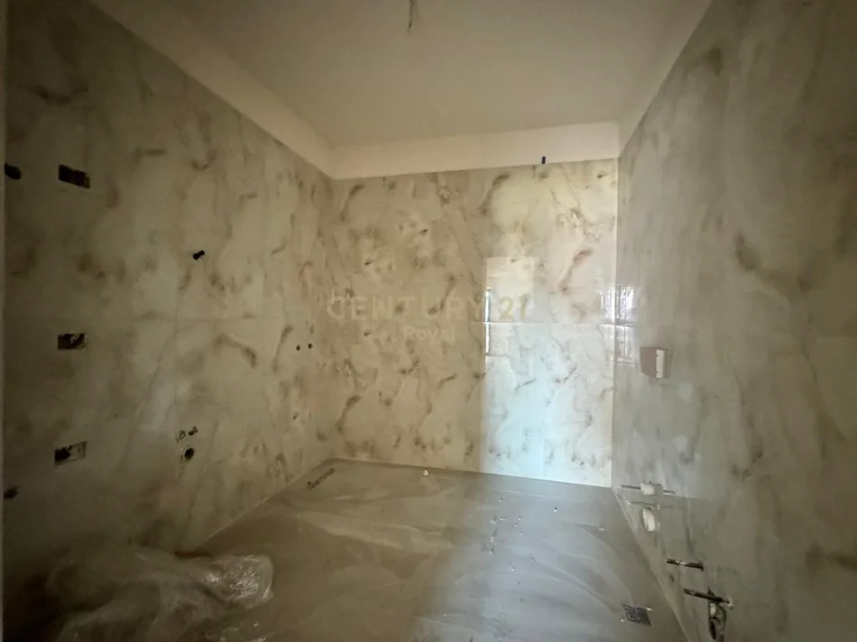 Durres, shitet apartament 2+1+Ballkon Kati 3, 124 m² 118.000 € (Golem)