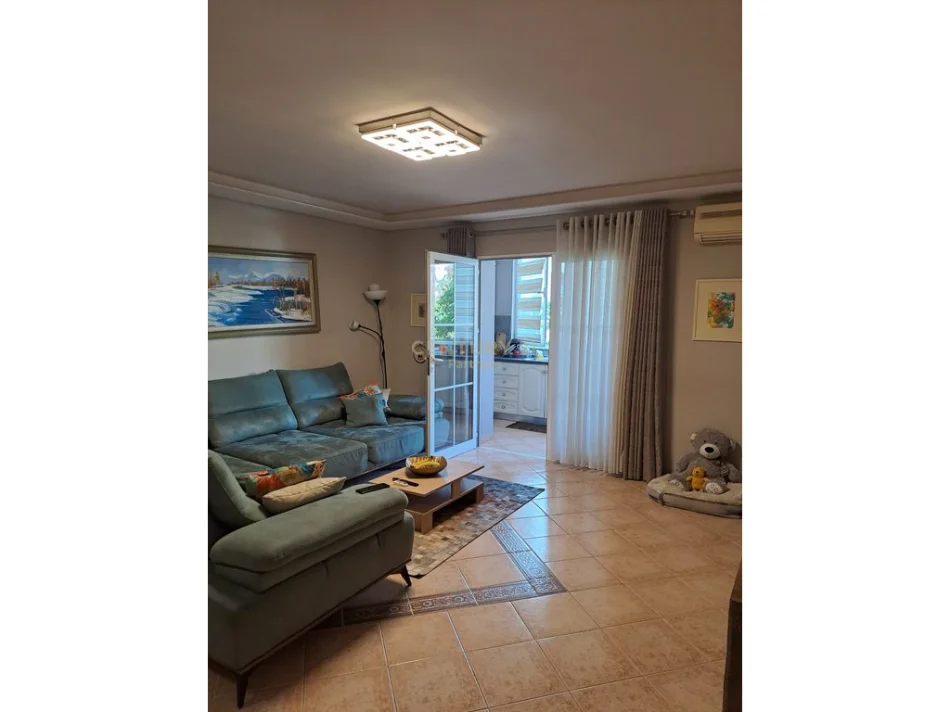 Tirane, shitet apartament 2+1 Kati 3, 115 m² 265.000 € 
