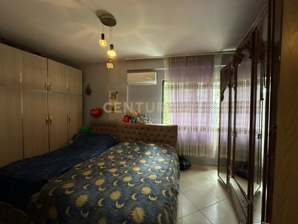 Tirane, shitet apartament 1+1+Ballkon Kati 2, 78 m² 120.000 € (yzberisht nela 6)