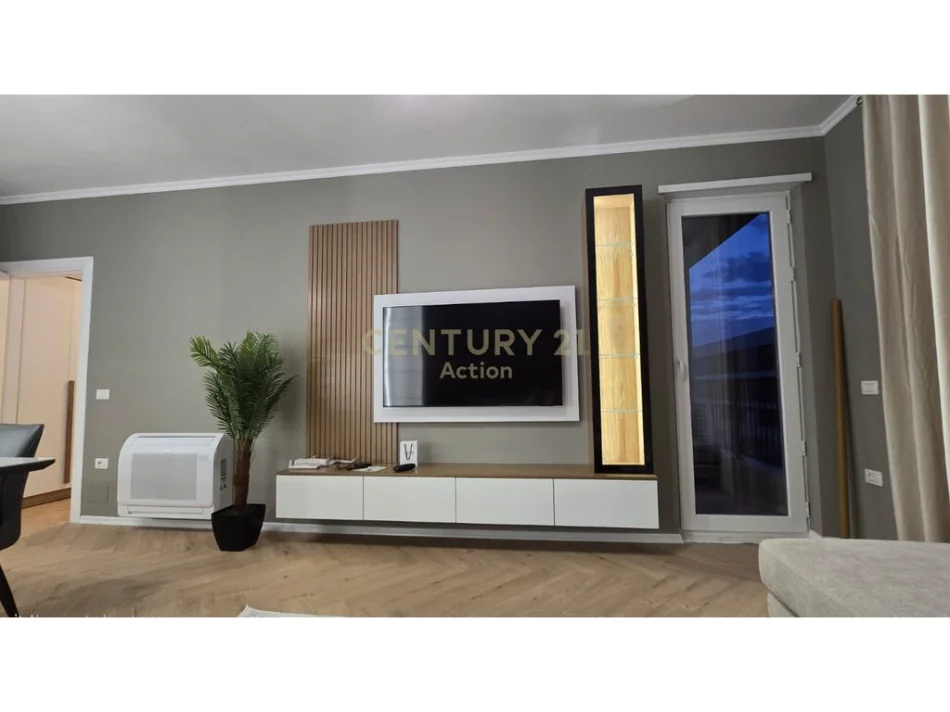 Tirane, jepet me qera apartament 2+1 Kati 8, 90 m² 550 € (pranë Qendrës Tregtare QTU, Tiranë)