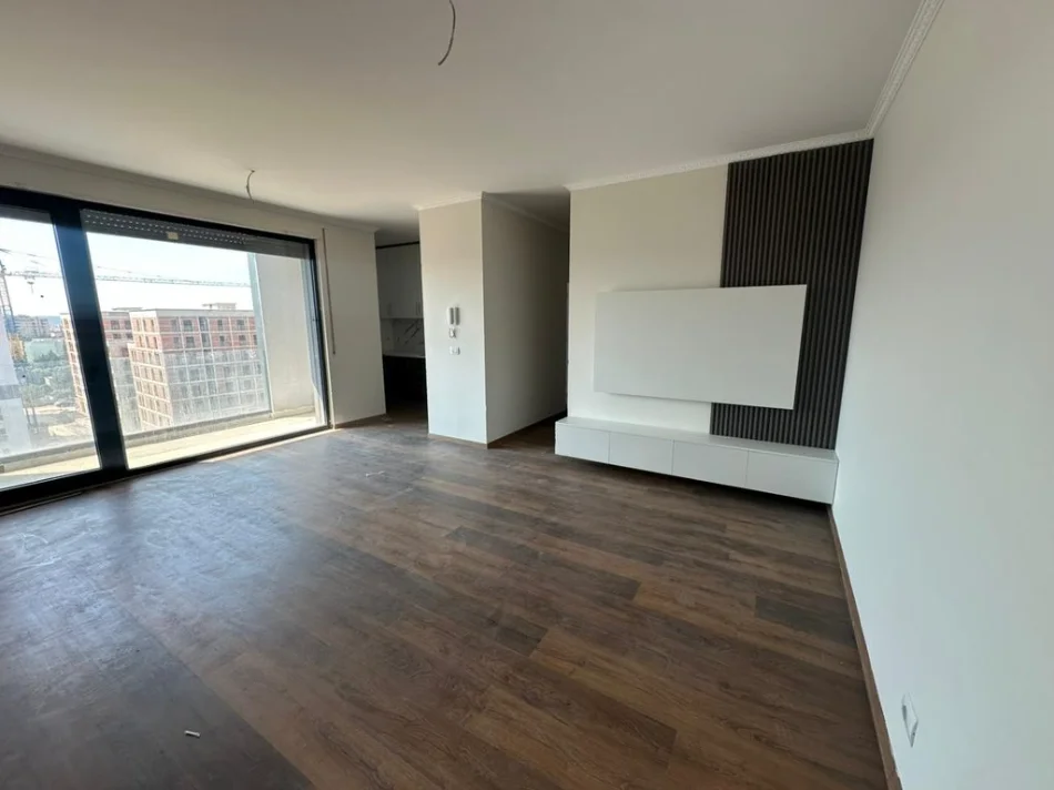 Tirane, jepet me qera apartament 2+1+Aneks+Ballkon Kati 7, 118 m² 700 € (në Kompleksin “Akses Tirana”)