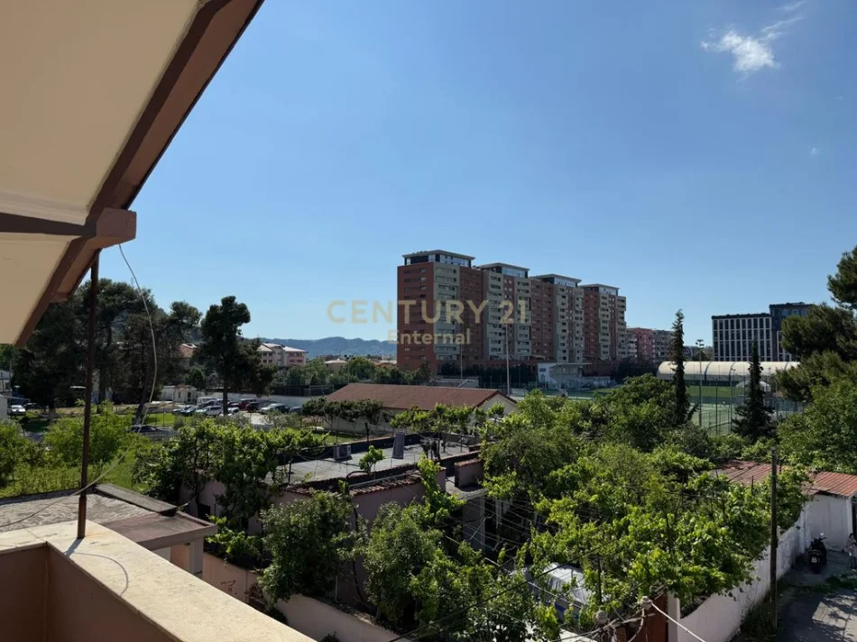 Tirane, jepet me qera Vile 2+1+Ballkon Kati 3, 225 m² 1.100 € (selite)
