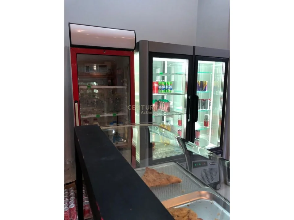 Shqiperi, shitet dyqan Kati 0, 57 m² 110.000 € (Yzberisht)