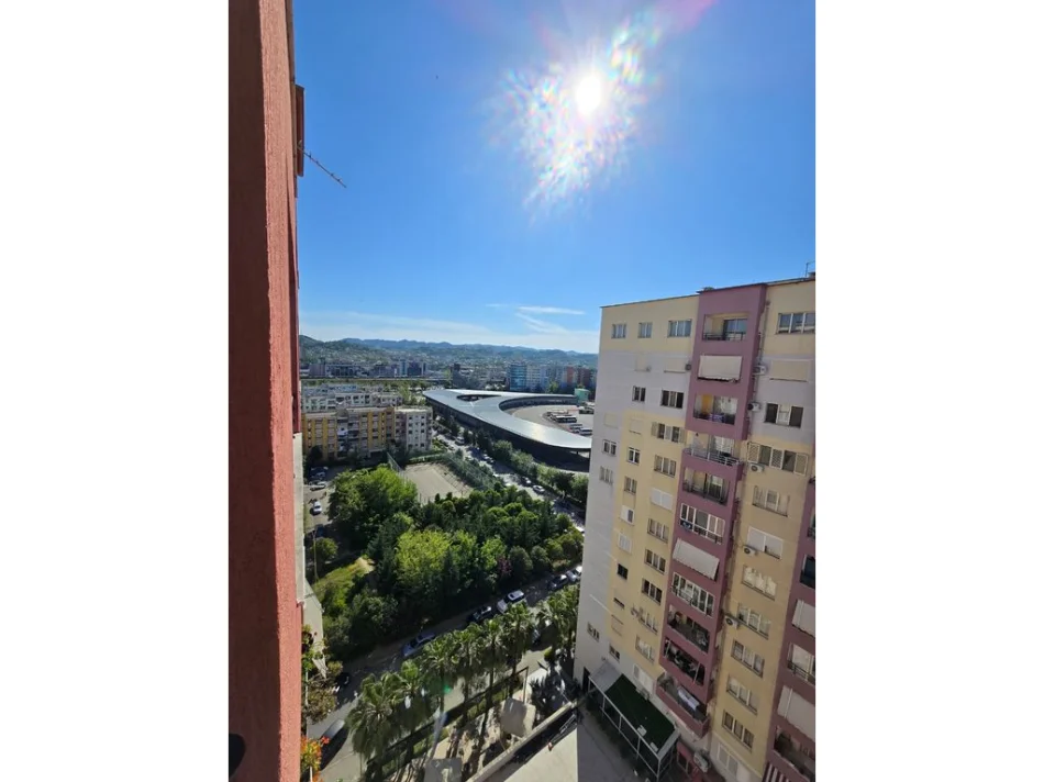 Tirane, jepet me qera apartament 2+1+Ballkon Kati 11, 115 m² 500 € (casa italia malajziani)
