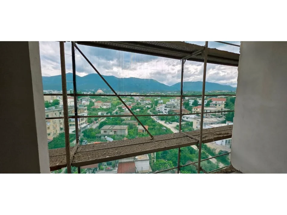 Tirane, shitet apartament Kati 6, 111.000 € 