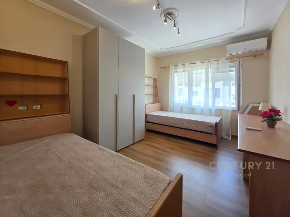 Tirane, jepet me qera apartament 2+1 Kati 3, 96 m² 1.000 € (Luigj Gurakuqi)