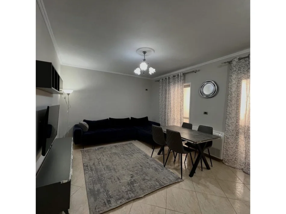 Tirane, jepet me qera apartament 1+1 Kati 2, 60 m² 500 € 