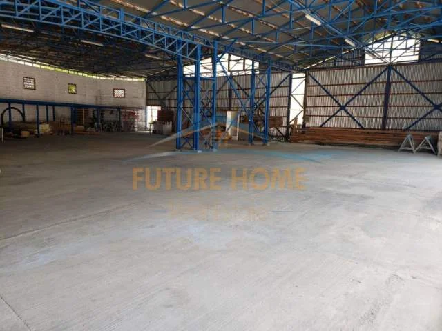 Tirane, shes magazine Kati 0, 1.200 m² 550.000 Euro (Kombinat)