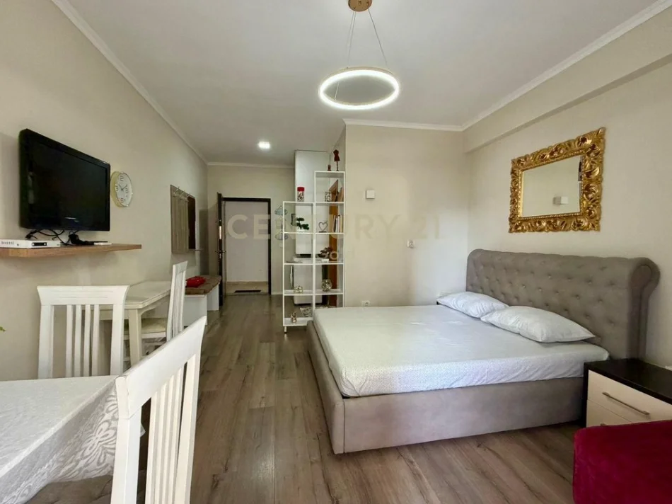 Shqiperi, shitet garsonier 1+1 Kati 4, 45 m² (lungomare,vlore)
