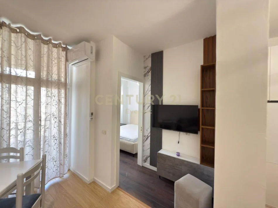 Tirane, shitet apartament 1+1 Kati 6, 104 m² 168.000 € 