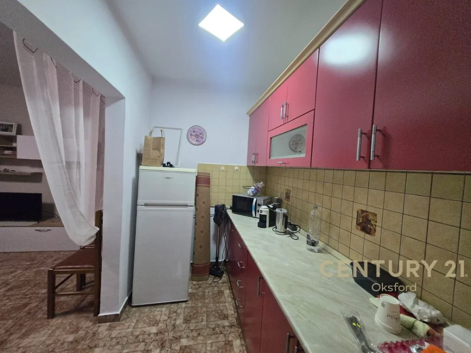 Tirane, jepet me qera apartament 1+1 Kati 3, 60 m² 480 € (TEK ISH PARKU)