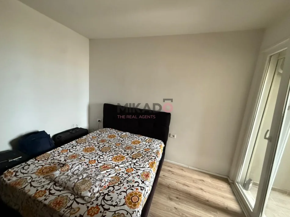 Tirane, jepet me qera apartament 1+1 Kati 10, 64 m² 450 € (Perballe Amerikan 3)