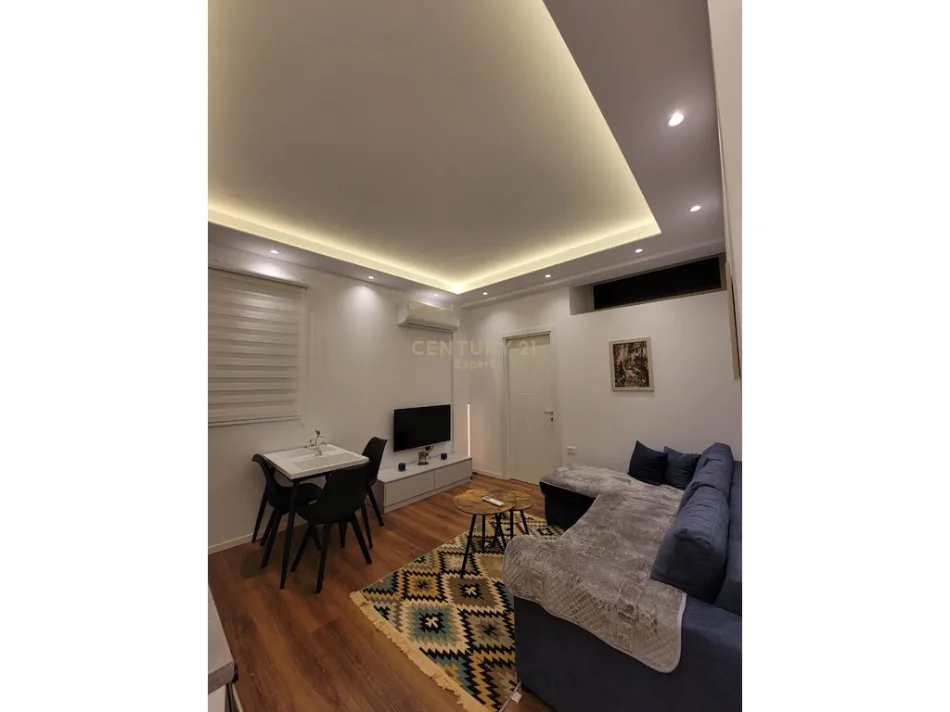 Tirane, jepet me qera apartament 1+1 Kati 1, 54 m² 550 € 
