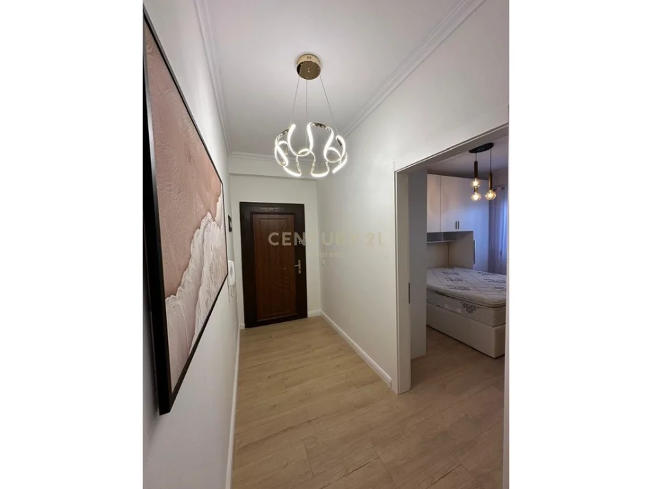 Tirane, shitet apartament 1+1 Kati 7, 67 m² 133.000 € (Astir)