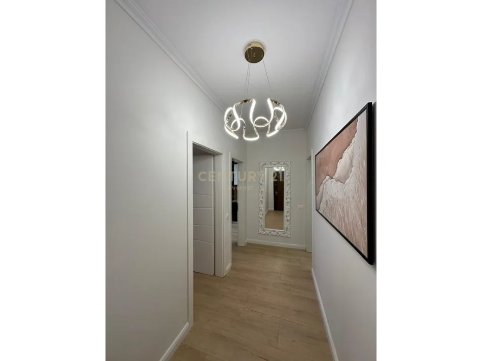 Tirane, shitet apartament 1+1 Kati 7, 67 m² 133.000 € (Astir)