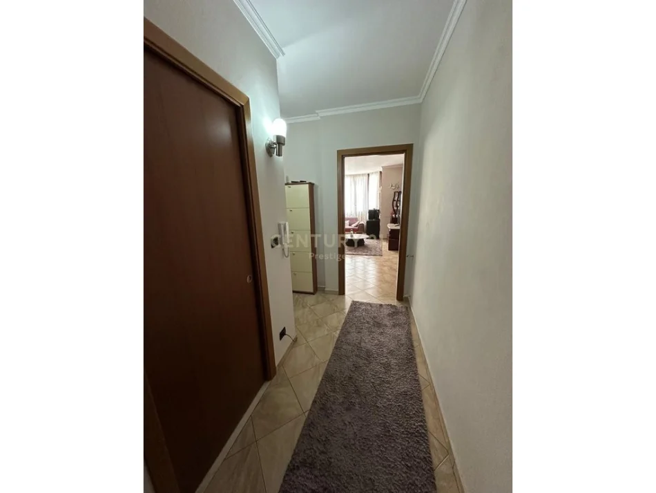 Tirane, shitet apartament 2+1 Kati 3, 103 m² 226.000 € (Rruga Elbasanit prestige141853)