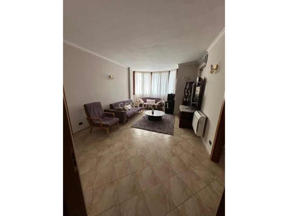 Tirane, shitet apartament 2+1 Kati 3, 103 m² 226.000 € 