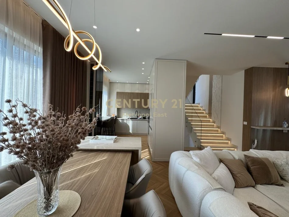 Tirane, shitet apartament Vile 3 Katshe Kati 3, 463 m² 650.000 € 