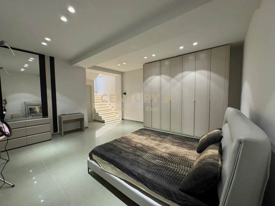 Tirane, shitet apartament Vile 3 Katshe Kati 3, 463 m² 650.000 € 