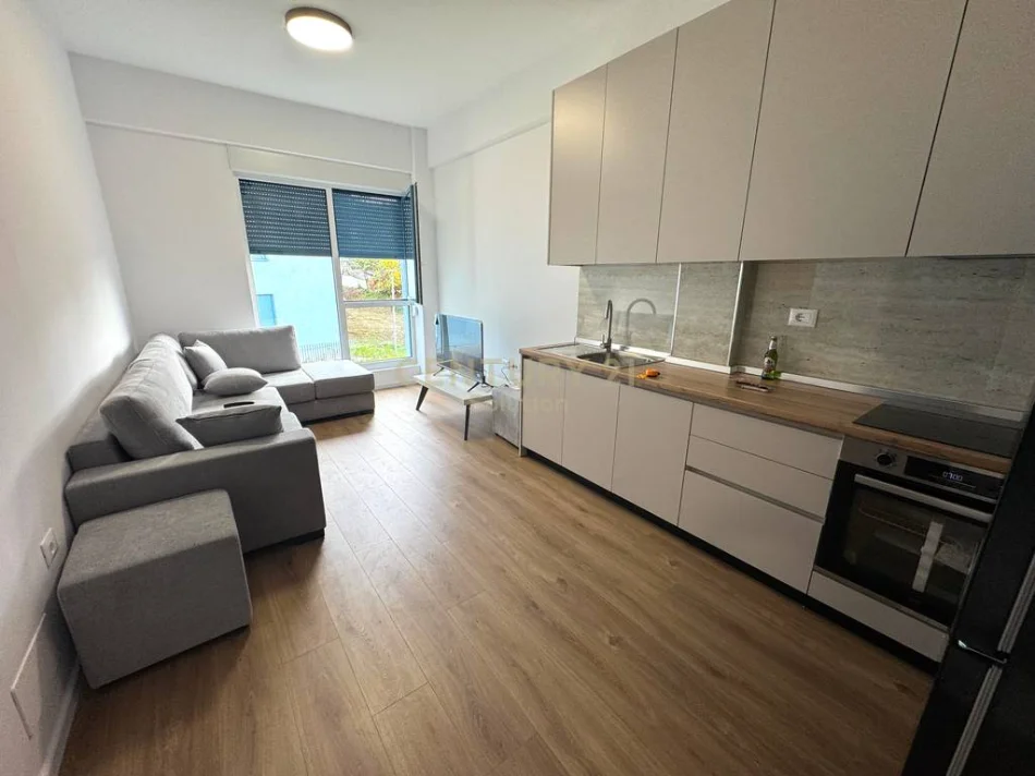 Tirane, shitet apartament 1+1 Kati 3, 49 m² 90.000 € 